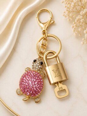Louis Vuitton Authentic Gold Padlock 🔑 Key + Stylish Bag Unbranded Turtle Charm